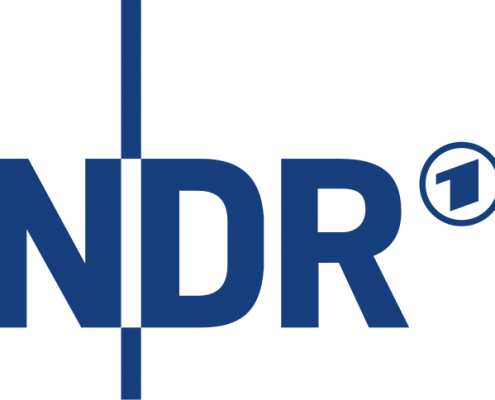 Der Postillon kommt ins Fernsehen und ins Radio